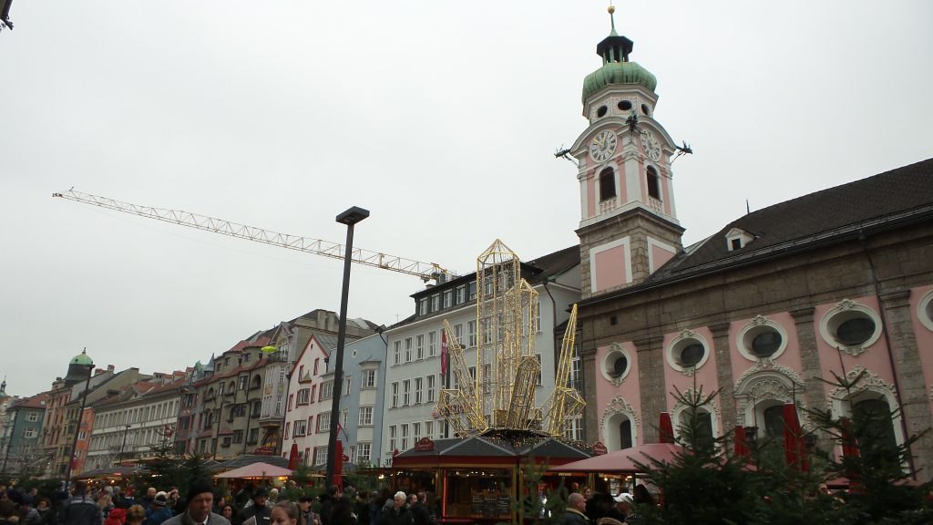 Innsbruck in inverno: il mercatino diMaria-Theresien-Straẞe