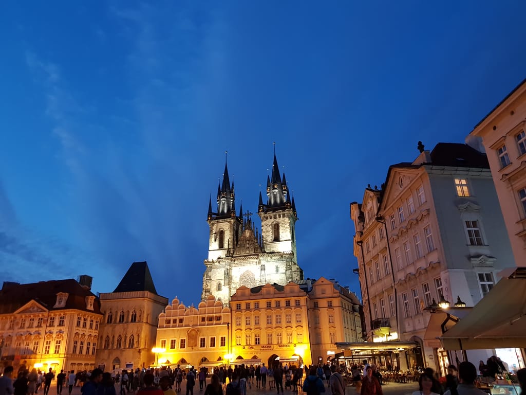 Città Vecchia Praga di notte