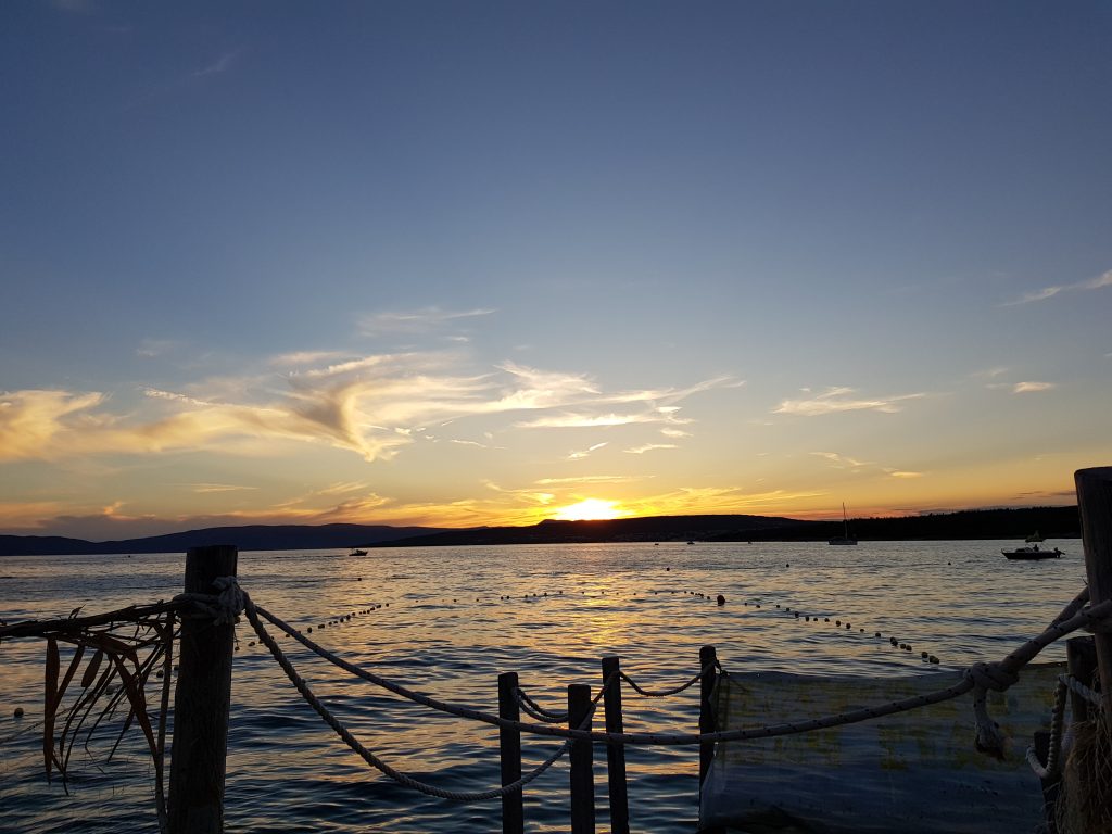 Cosa vedere sull'isola di Krk: il tramonto sulla spiaggia di Punat