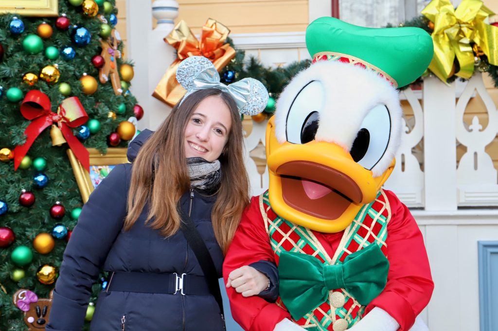 Incontro con paperino natalizio