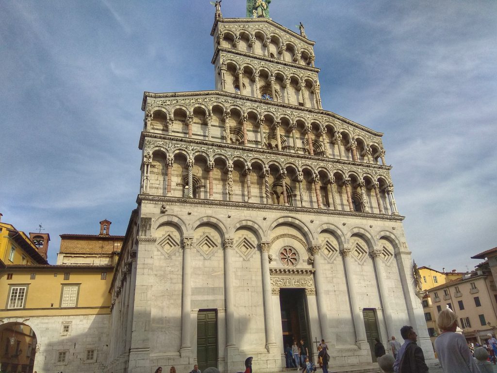 Cosa vedere a Lucca in un giorno: La Chiesa di San Michele in Foro