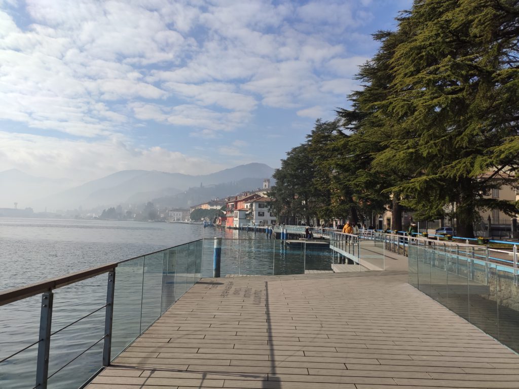 cosa vedere a Lovere: lungolago