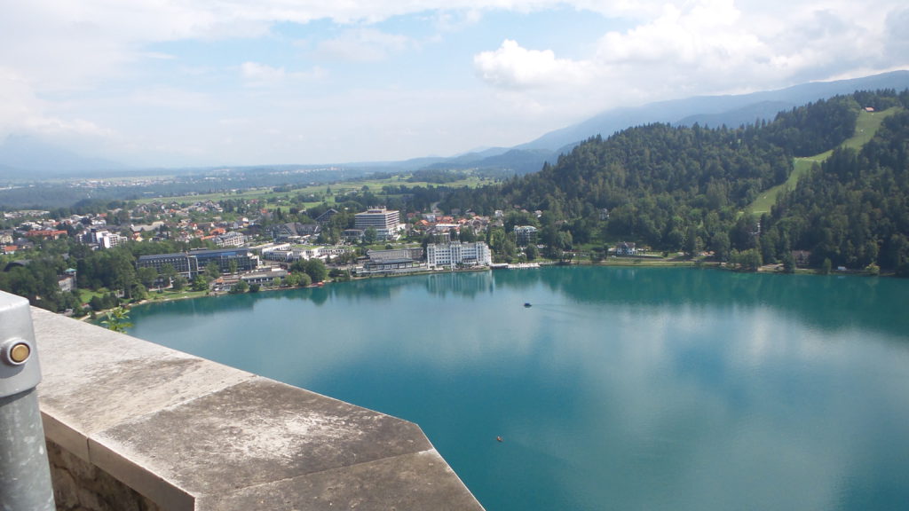 visitare la Slovenia con il cane: castello di Bled