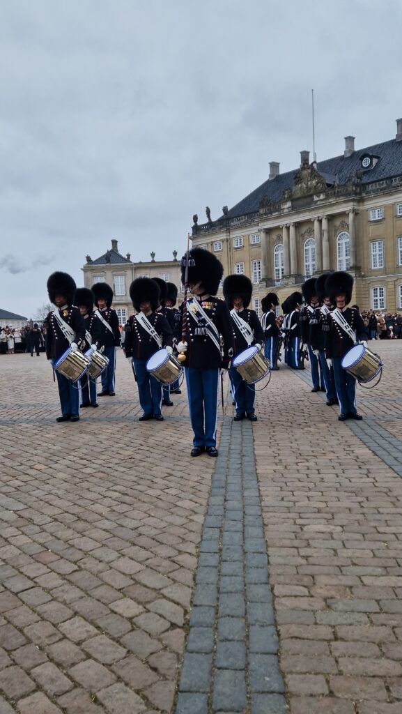 da non perdere a copenaghen il cambio della guardia